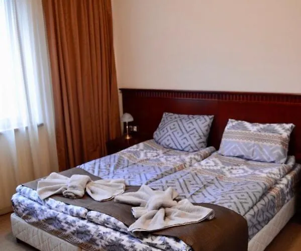 Elinor - Downtown Bansko